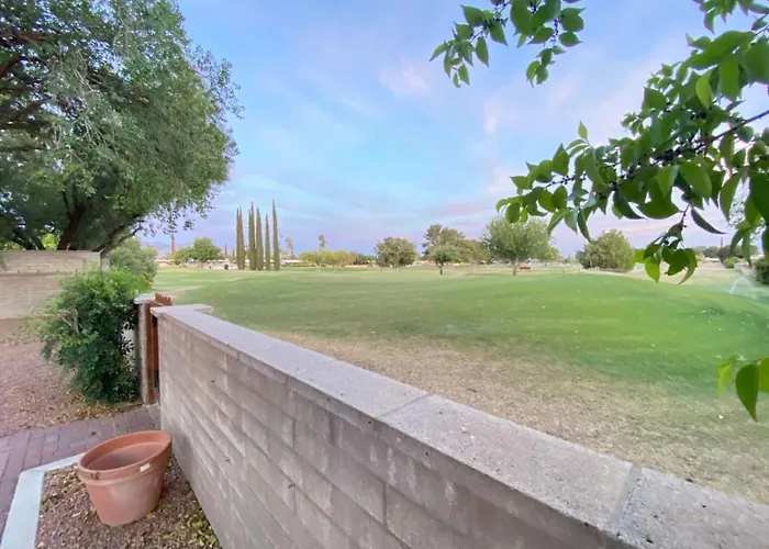 Golf, 4 Bedroom 3 Ba, Guest Suite, Fenced, East Holiday home