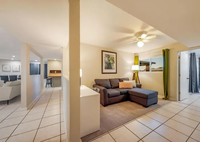 Golf, 4 Bedroom 3 Ba, Guest Suite, Fenced, East Holiday home Tucson