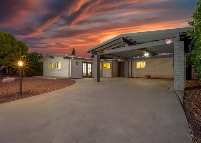 Golf, 4 Bedroom 3 Ba, Guest Suite, Fenced, East Holiday home Tucson